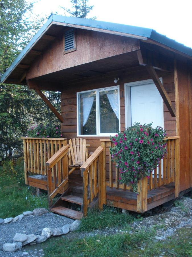 Summit Lake Lodge Rum bild