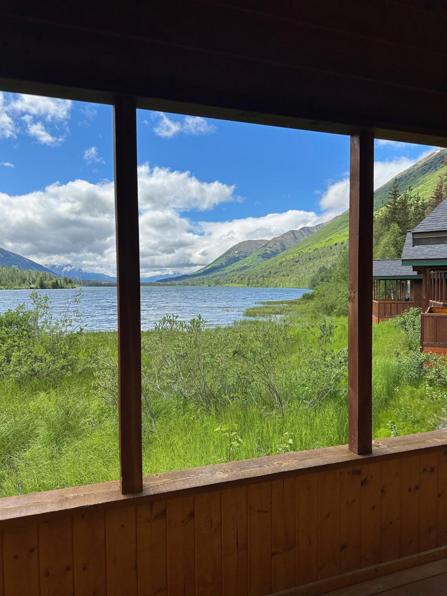 Summit Lake Lodge Exteriör bild