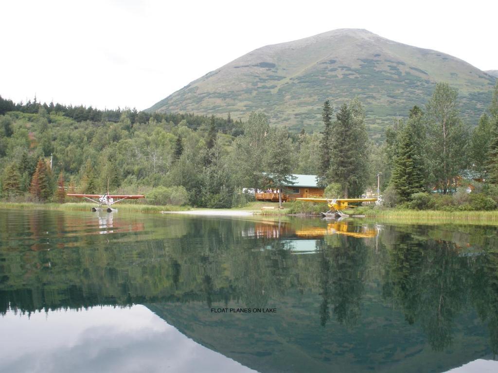 Summit Lake Lodge Exteriör bild